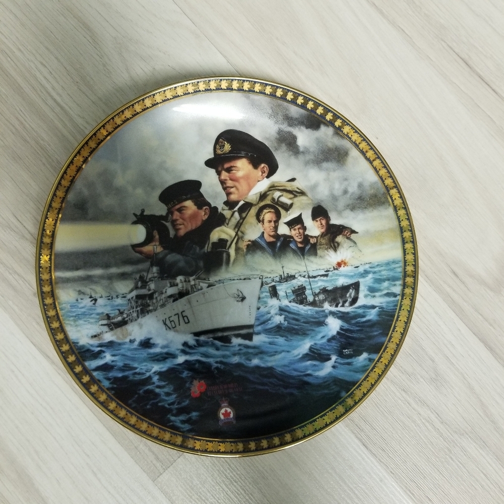 The Bradford Exchange Canada Remembers Decorative Porcelain Plate